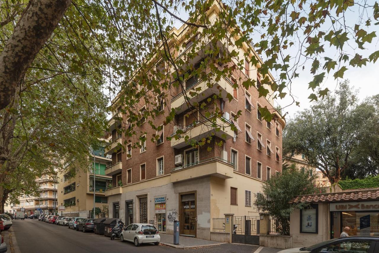 Piazza Re Di Roma Apartment エクステリア 写真